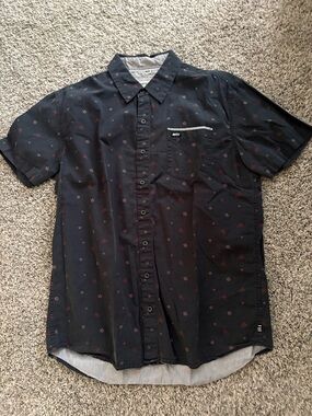 Jetty Men's Black Short-Sleeve Button-Down Shirt with Red Micro Pattern